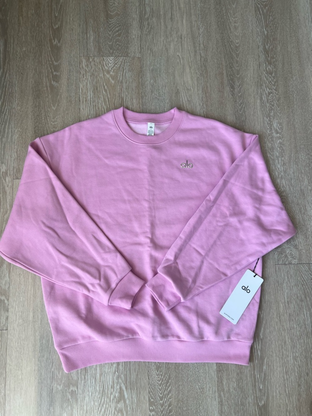 ALO Yoga Accolade Crewneck Sweatshirt - Candy Heart Pink